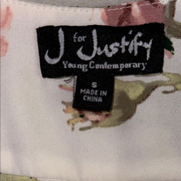 J for Justify Pink and White Blouse with Zip  Front and Notched Collar - Picture 2 of 12